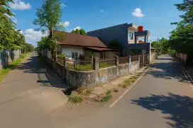 Jual Rumah Tua Luas 628m2 Poros Jl. Dahlia, SHM. Super Strategis