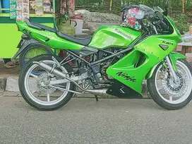 di jual Kawasaki ninja RR tahun 2011 ss lengkap pajak hidup motor stan