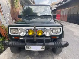 TAFT GT 4x4 / jeep solar