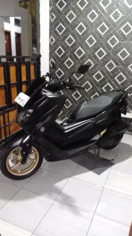 N max 2018 hitam