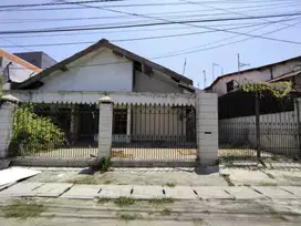 Dijual Rumah Hitung Tanah Jl. Lebak Surabaya Bisa Untuk Bangun Ulang