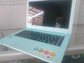 Laptop Asus 14 inc mulus