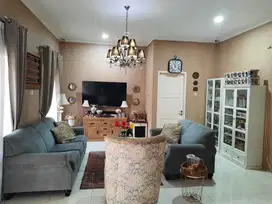 Dijual Rumah Semi Furnish di Pertanian Lebak Bulus, Jakarta Selatan