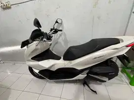 (LOW ODO) Honda PCX 160 CBS Putih 2022