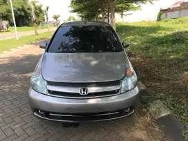 Honda Stream 2005 Bensin