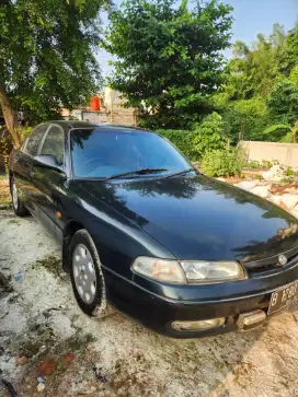 Mazda Cronos 2.5 V6 1995