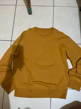 Sweater Uniqlo Size M