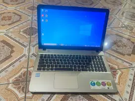 Laptop Asus X541U