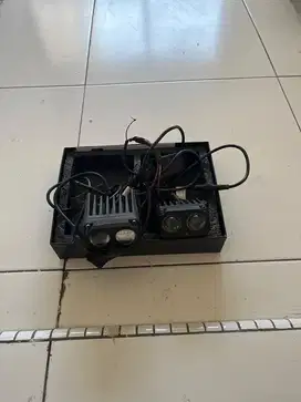 Lampu tembak sorot autovision Borneo DL 60W