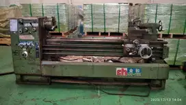MESIN BUBUT/LATHE MACHINE LIOUY HSING