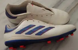 Sepatu bola ory Merk adidas