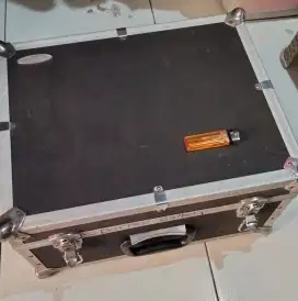 Koper alat berat krisbow