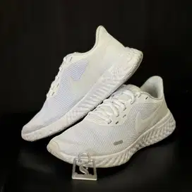 Nike Running Shoes Revolution 5 - White 100% ORI