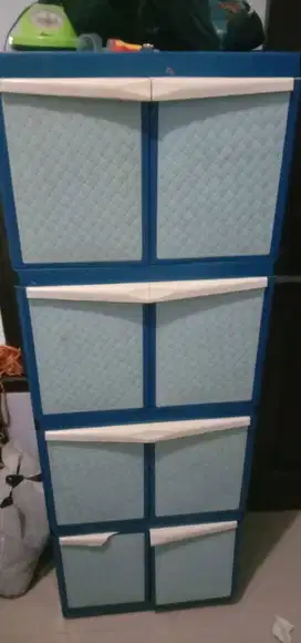 Jual lemari Excle 2x4 Nego
