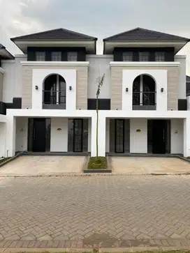 Rumah Exclusive De Villa Pudak Payung Banyumanik