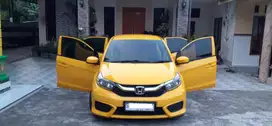 Dijual cepat mobil Honda Brio type S upgrade E tahun 2019