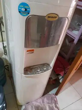 Dispenser Sharp Gallon Bawah