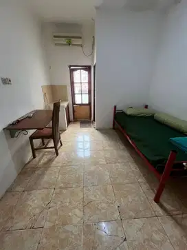 Kost AC + KM Dalam SCBD / BLOK S - Kebayoran Baru