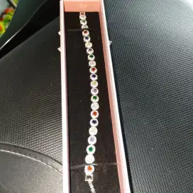 Gelang batu zircon warna warni