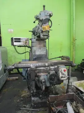 PROMO CUCI GUDANG MESIN MILLING/FRAIS MAKINO