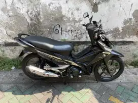 Supra 125 Helm In 2011 Hitam Silver Karbulator