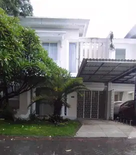 Rumah Pakuwon City New Gress