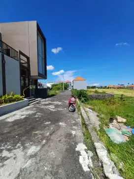 TANAH KESAMBI KEROBOKAN KAWASAN ELITE DEKAT CANGGU VIEWW SAAWAHH