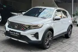 Honda Wrv matic 2023 asli bali km 16 rb seperti Baru