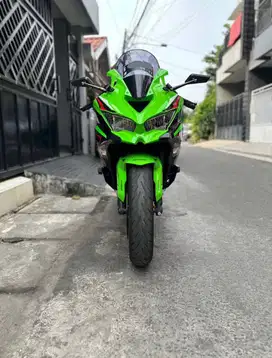 Kawasaki ZX25R 2022 Tipe Tertinggi
