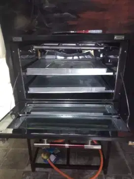 Oven Gas Api Atas Bawah/1 deck 2 loyang