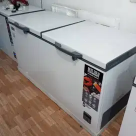 FREEZER GEA VOLUME 500 LITER KONDISI 90%