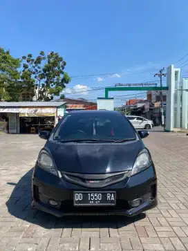 Jual beli mobil bekas