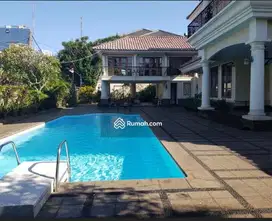 Rumah Mewah Rumah holang kaya di Kedoya