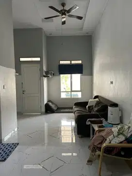 rumah bagus full renovasi di sentraland