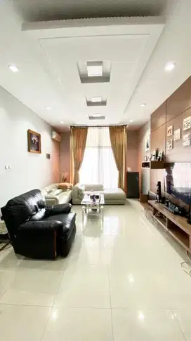 Rumah cantik, mewah di Jelambar