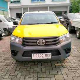 TOYOTA HILUX PICK UP 2.4 4X2 MT 2019