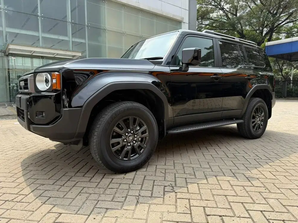 Toyota Land Cruiser Prado VX Bensin 2025