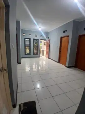 Disewakan rumah di permata kopo 1 siap huni