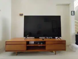 Meja TV Kayu Jati Solid Minimalis Skandinavia – Ukuran 200 x 50 cm