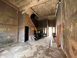 Jual Villa Kondisi Kosong Komplek Karya Grande Jalan Guru Sinumba II