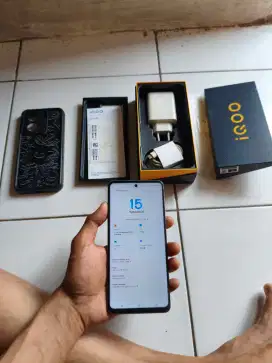 Dijual cepat iqoo z7 5g ram 12/256 fullset
