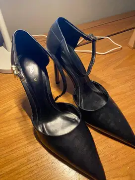 Sepatu hak zara ori