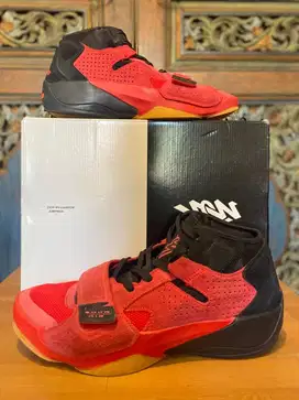 Nike Zion 2 Red Preloved Like New