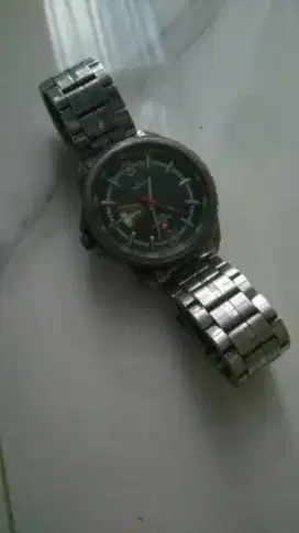Jam swiss army tinggal batre aja cod ok