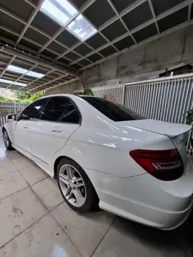 Mercedes-Benz C250 2011 Bensin