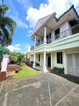 HUNIAN MEWAH BANGUNAN KOKOH! DIJUAL RUMAH TOSIGA 2LT DIKEBON JERUK