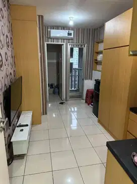Apartemen Green Bay Tower Akasia 2 Bedroom Furnished New Renovasi