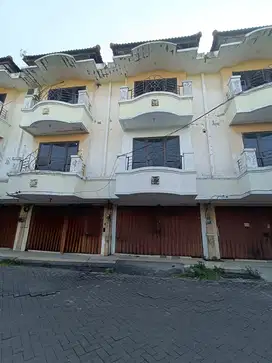 DISEWAKAN RUKO KARANG ASEM KENJERAN  3 LANTAI DKT RAYA KENJERAN