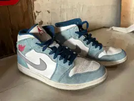 Jordan 1 Mid SE 'French Blue'