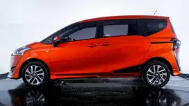 Toyota Sienta Q AT 2018 Orange
